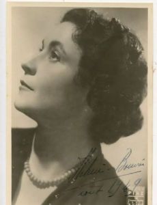 Hélène Bouvier