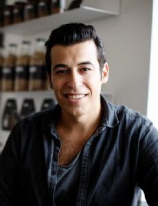 Nikolas Straggas