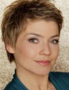 Claudia Schmutzler