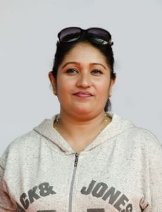Thezni Khan