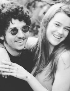 João Vitor Silva and Mariana Molina