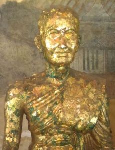 Paramanuchit