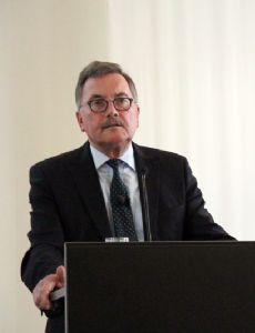 Jürgen Stark