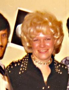 Carroll Baker (singer)