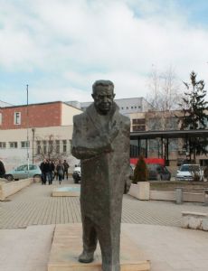 Fehmi Agani