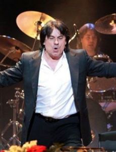 Aleksander Serov (pop singer)