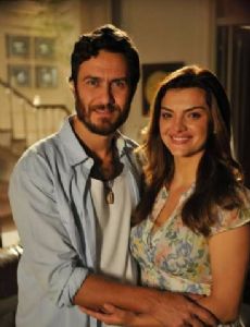 Gabriel Braga Nunes and Mayana Neiva