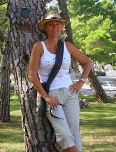 Lepa Brena