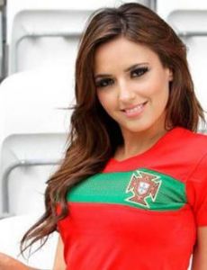 Nadia Forde