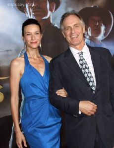 Keith Carradine and Hayley DuMond