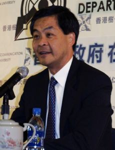 Leung Chun-ying