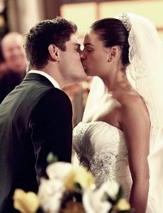 Isis Valverde and Daniel Rocha Azevedo
