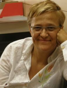 Ángeles Álvarez