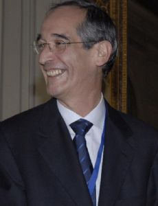 Álvaro Colom