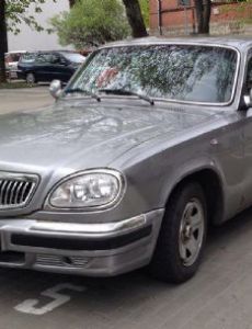 GAZ-31105