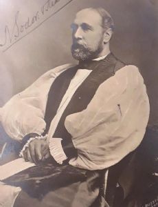 Norman Straton