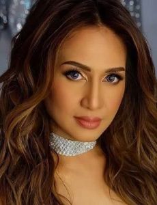 Regine Tolentino