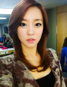 Ko Woo-ri