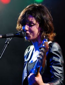 Chloe Alper