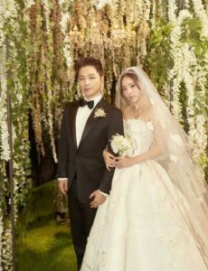 Min Hyo-rin and Taeyang