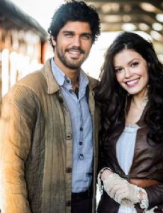 Vitória Strada and Bruno Cabrerizo