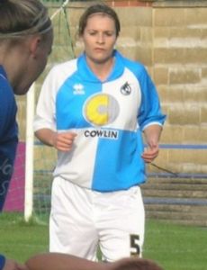 Emma Jones (footballer)
