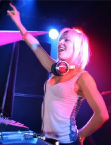 Anne Savage (DJ)