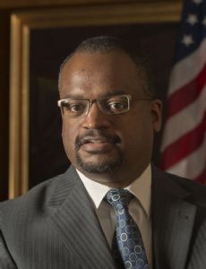 Robert L. Wilkins