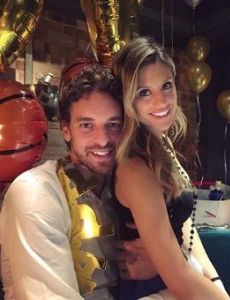 Pau Gasol and Cat McDonnell (I)