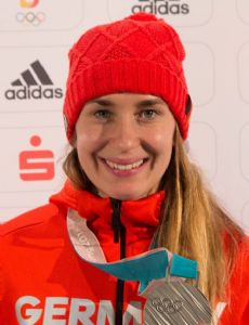 Jacqueline Lölling