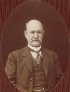 Charles Oakes