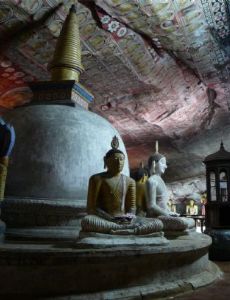 Dambulla cave temple