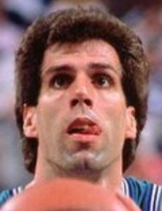 Kelly Tripucka