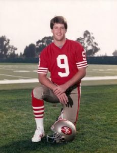 Barry Helton