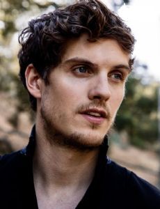 Daniel Sharman