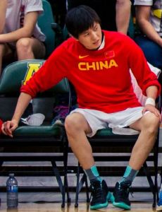 Li Shanshan (basketball)
