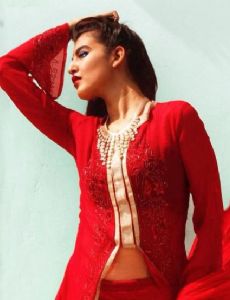 Roshni Moolchandani