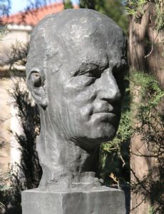 Emil Hlobil