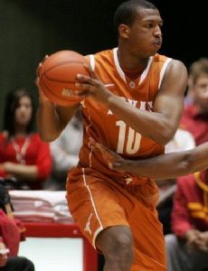 Jonathan Holmes (basketball)