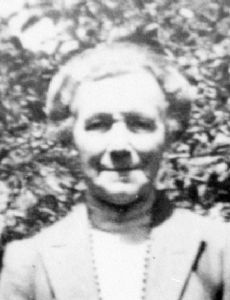 Noeline Baker