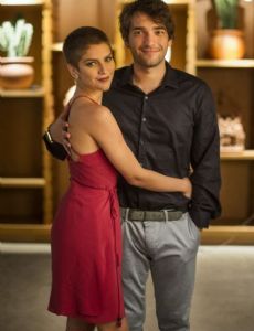 Humberto Carrão and Isabella Santoni
