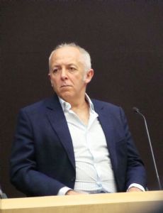 Jeremy Bowen