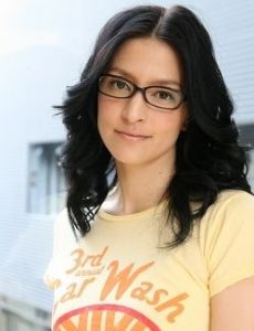 Angela Aki