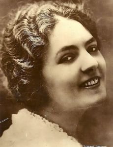 Suzanne Grandais
