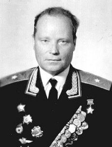 Anatoly Karelin