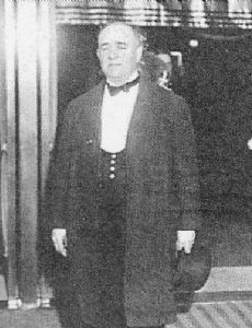 Amadee J. Van Beuren (producer)