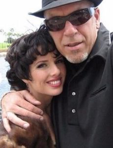 Veronica Avluv and Hans Avluv