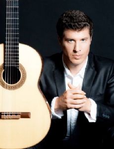Emmanuel Rossfelder