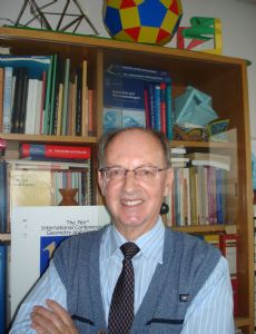 Hellmuth Stachel