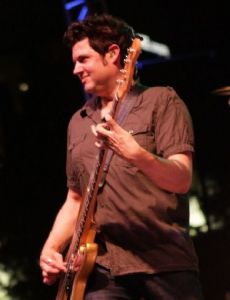Tom Drummond (musician)